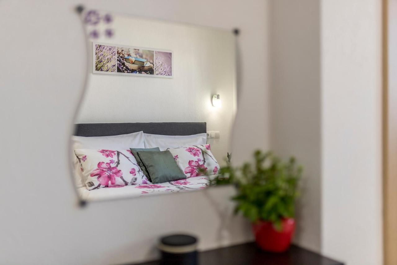 Apart Sa Terasom 250M Od Plaze,Parking,Wi Fi,Rostilj Trogir Bagian luar foto