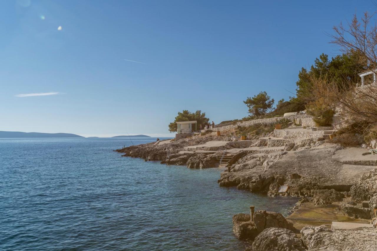 Apart Sa Terasom 250M Od Plaze,Parking,Wi Fi,Rostilj Trogir Bagian luar foto