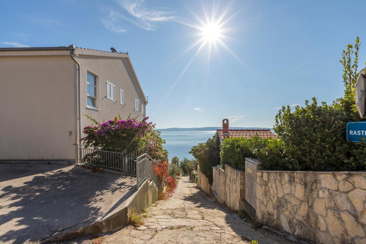 Apart Sa Terasom 250M Od Plaze,Parking,Wi Fi,Rostilj Trogir Bagian luar foto