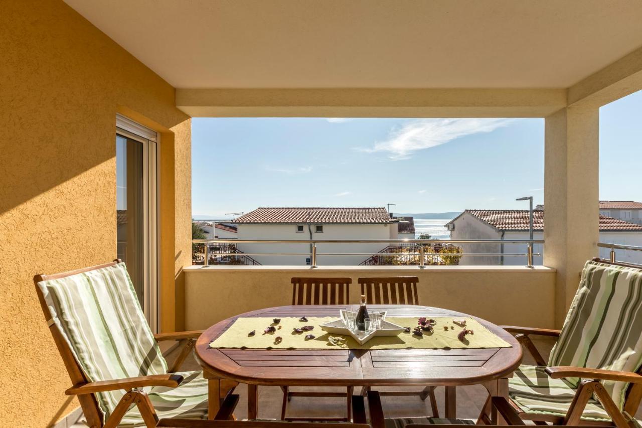 Apart Sa Terasom 250M Od Plaze,Parking,Wi Fi,Rostilj Trogir Bagian luar foto