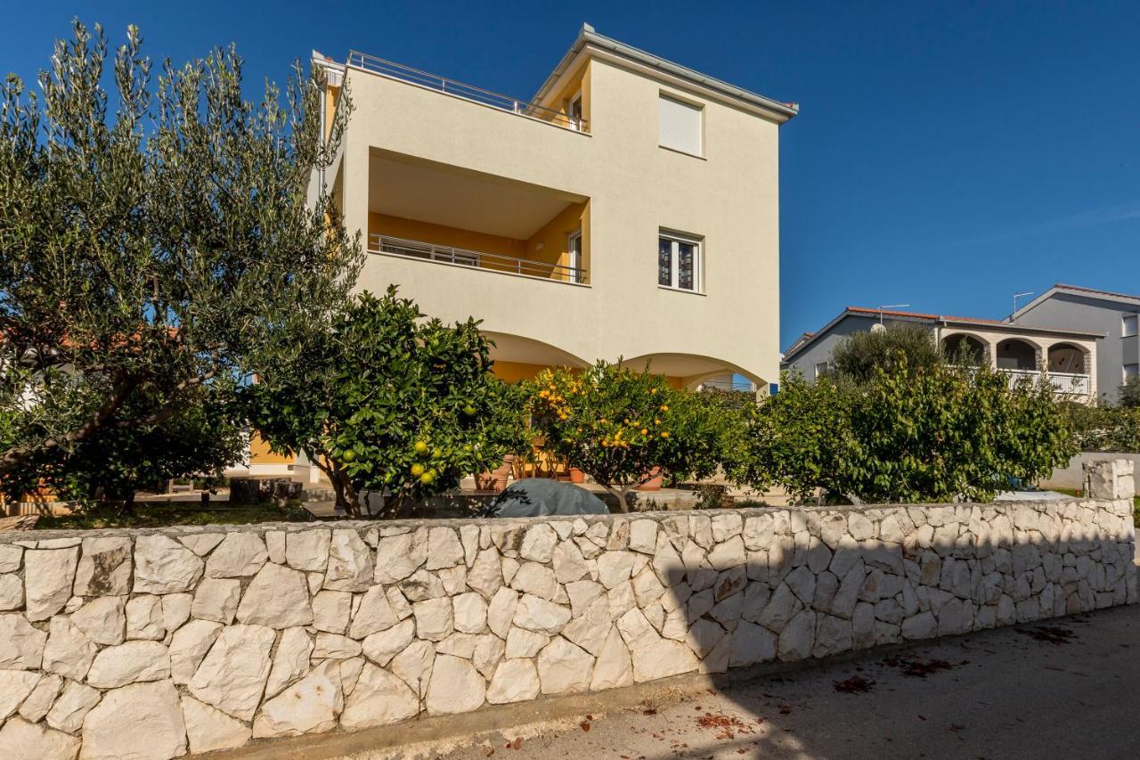 Apart Sa Terasom 250M Od Plaze,Parking,Wi Fi,Rostilj Trogir Bagian luar foto