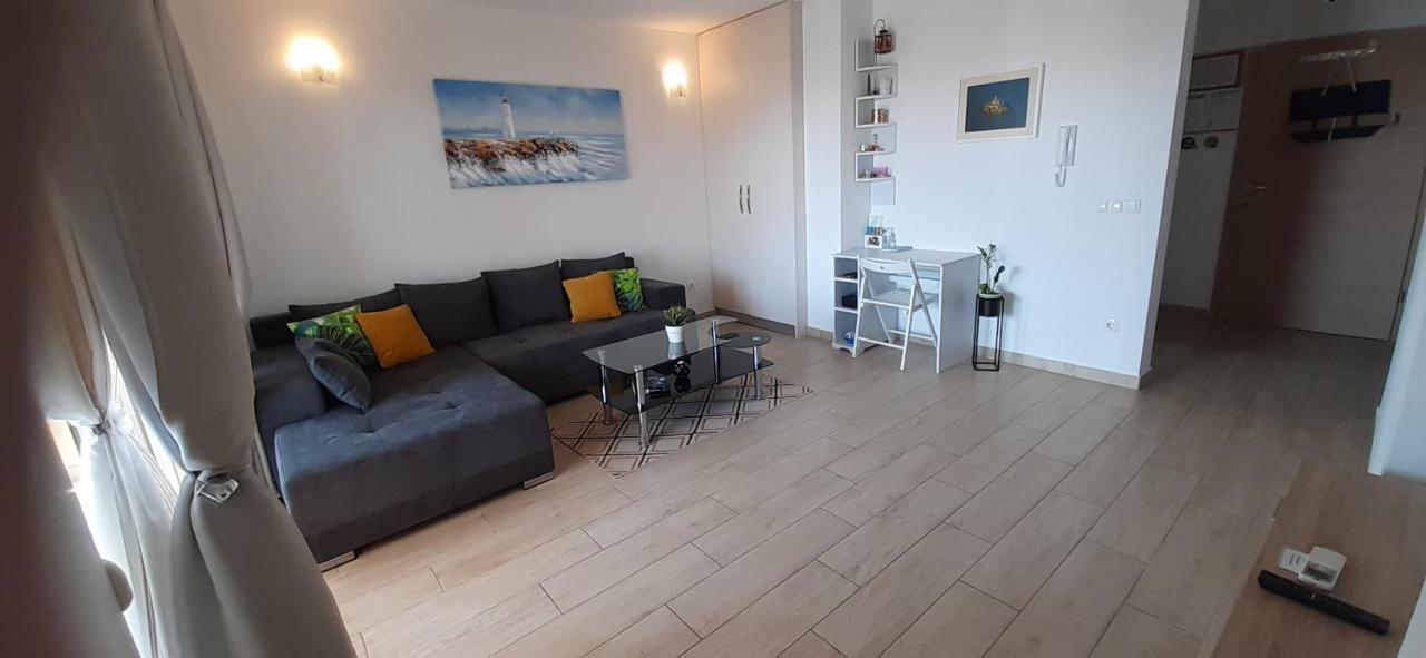 Apart Sa Terasom 250M Od Plaze,Parking,Wi Fi,Rostilj Trogir Bagian luar foto