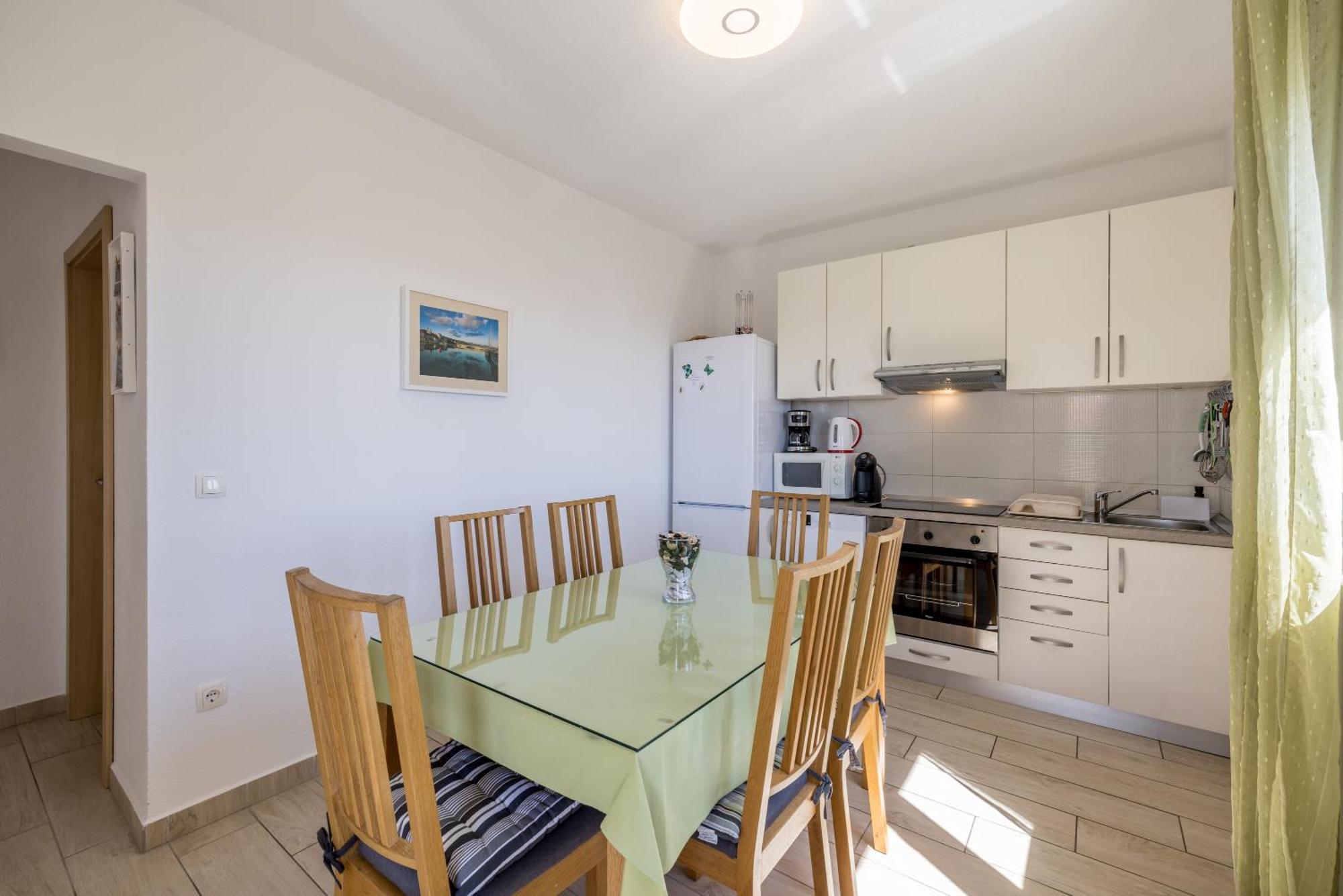 Apart Sa Terasom 250M Od Plaze,Parking,Wi Fi,Rostilj Trogir Bagian luar foto