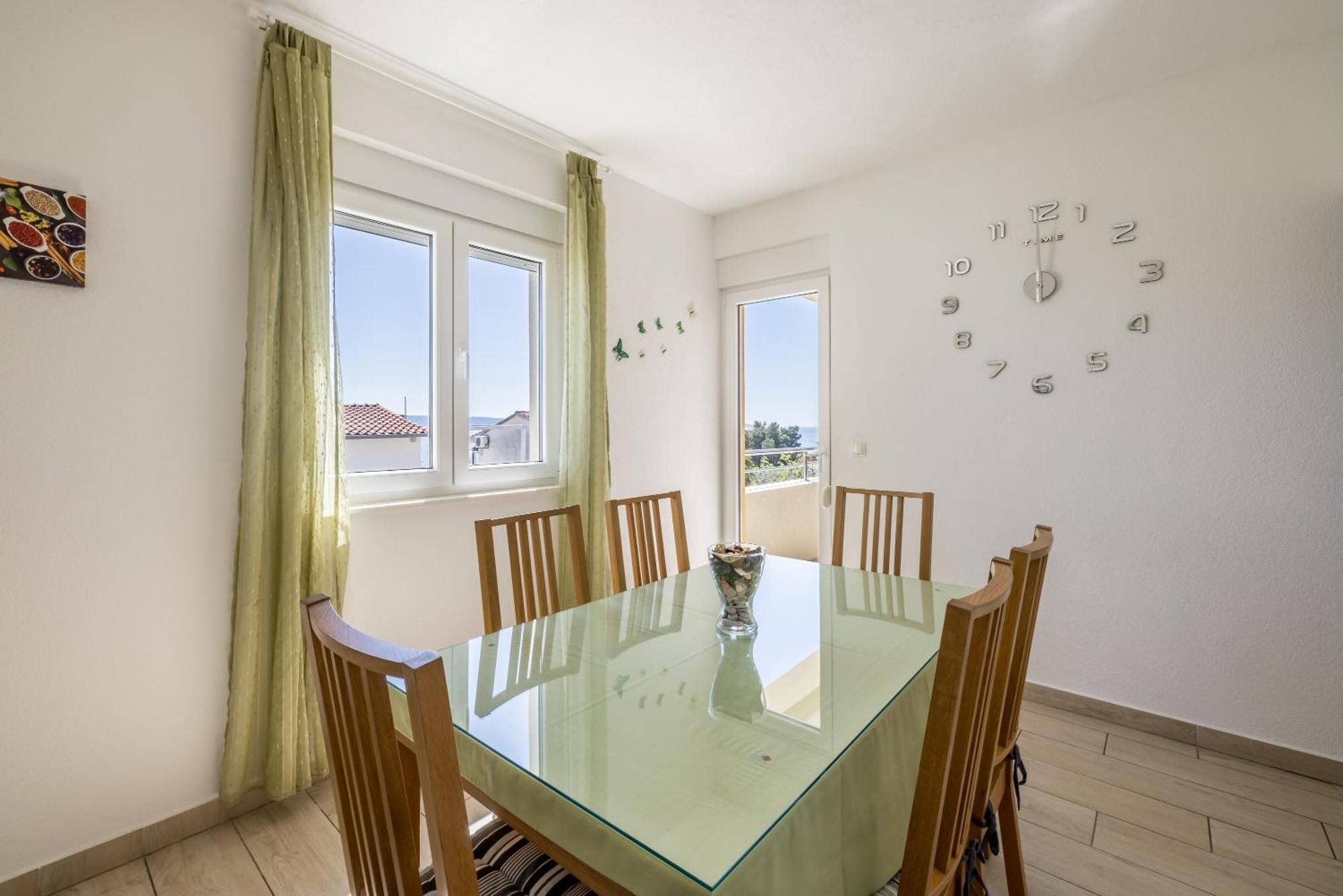 Apart Sa Terasom 250M Od Plaze,Parking,Wi Fi,Rostilj Trogir Bagian luar foto