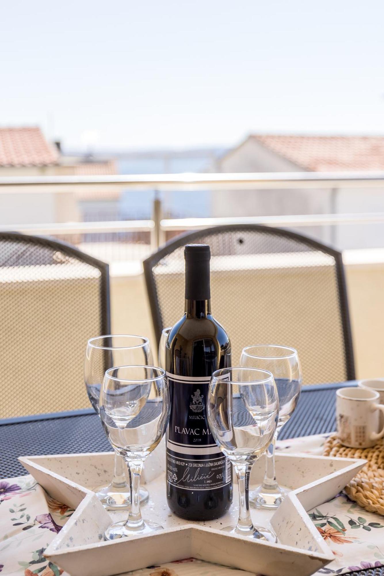 Apart Sa Terasom 250M Od Plaze,Parking,Wi Fi,Rostilj Trogir Bagian luar foto