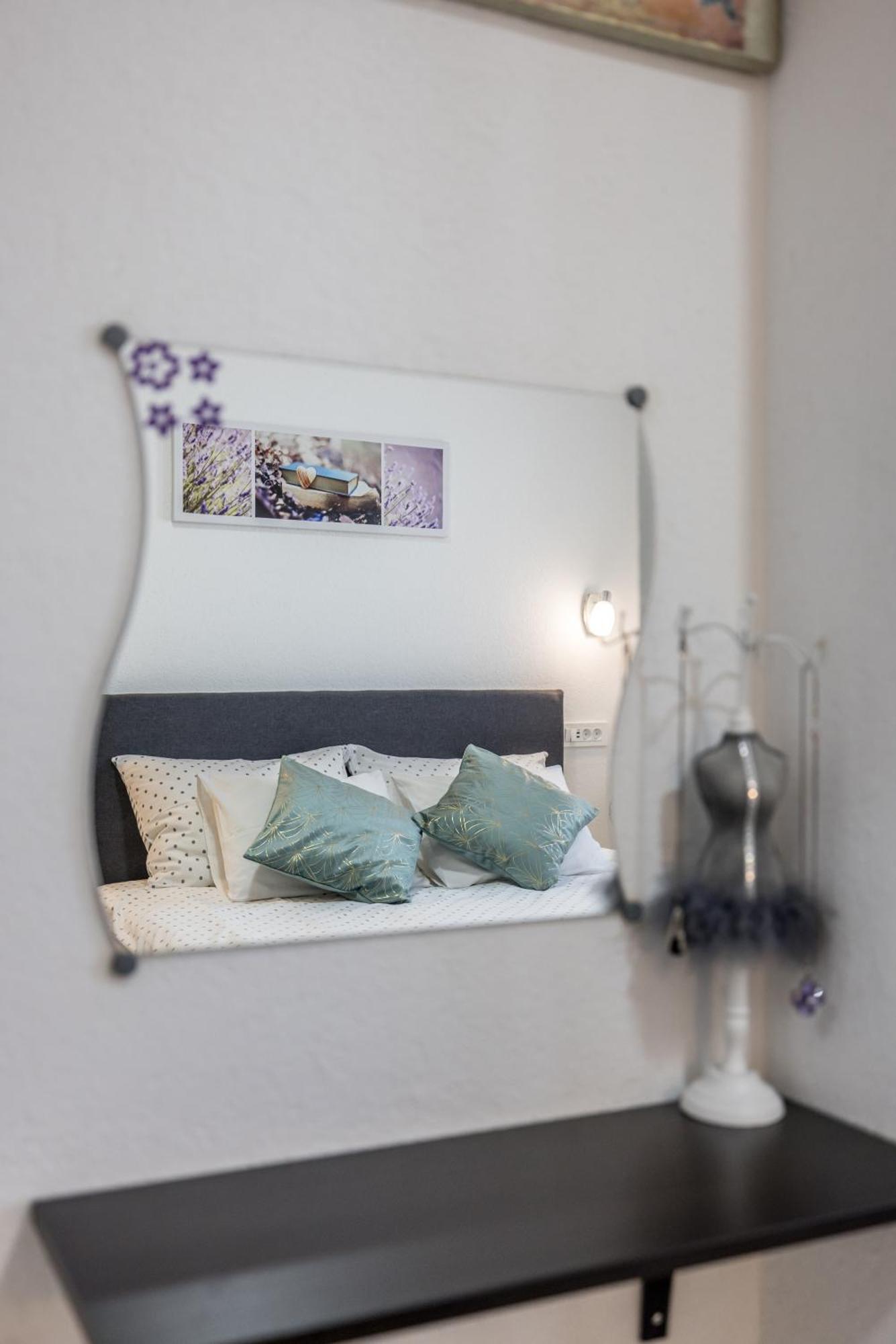 Apart Sa Terasom 250M Od Plaze,Parking,Wi Fi,Rostilj Trogir Bagian luar foto