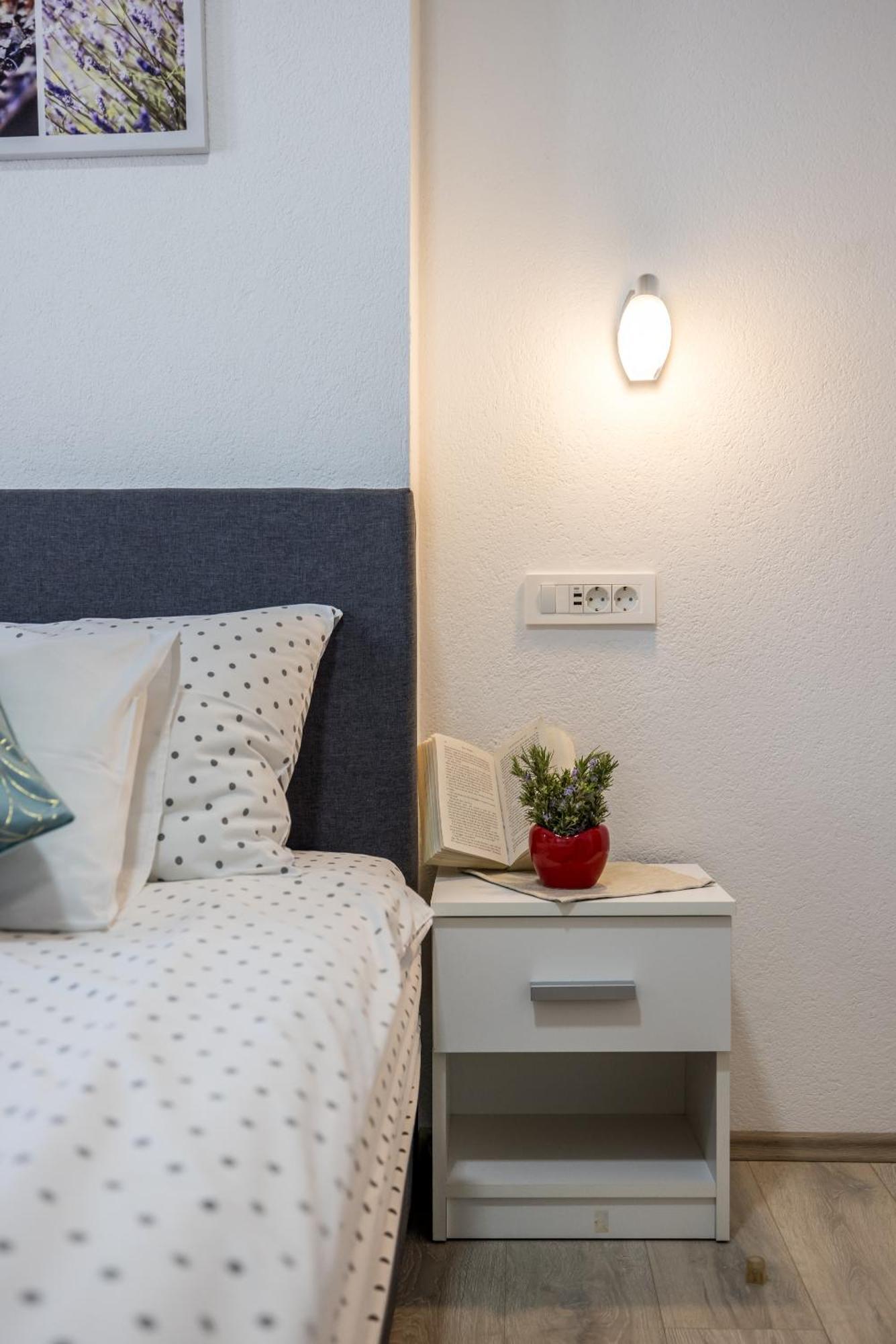 Apart Sa Terasom 250M Od Plaze,Parking,Wi Fi,Rostilj Trogir Bagian luar foto